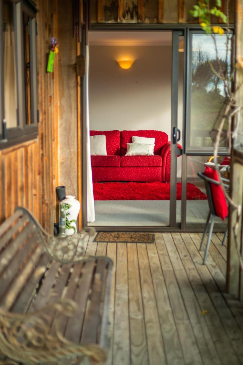 Mahana Hideaway Экстерьер фото